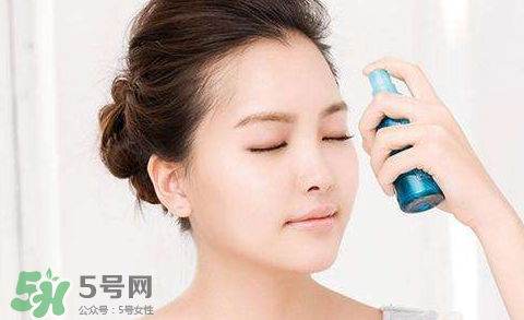 噴霧可以代替化妝水嗎？噴霧可以經(jīng)常使用嗎？