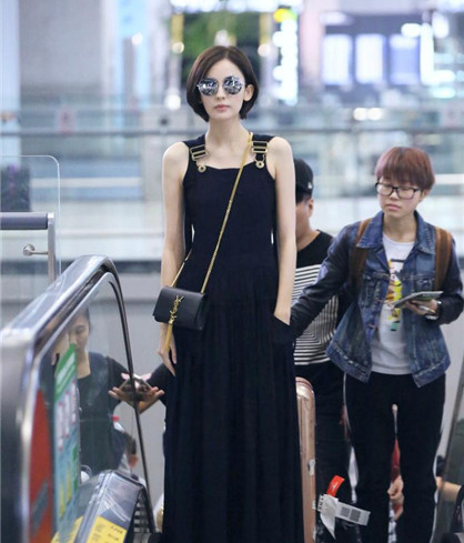 ysl流蘇包真假鑒別對(duì)比圖片 ysl流蘇包真假鑒別對(duì)比圖片