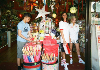 回力90周年國外專屬wos33小白鞋多少錢_怎么買？