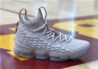 nike lebron 15 ghost什么時(shí)候發(fā)售_多少錢(qián)？
