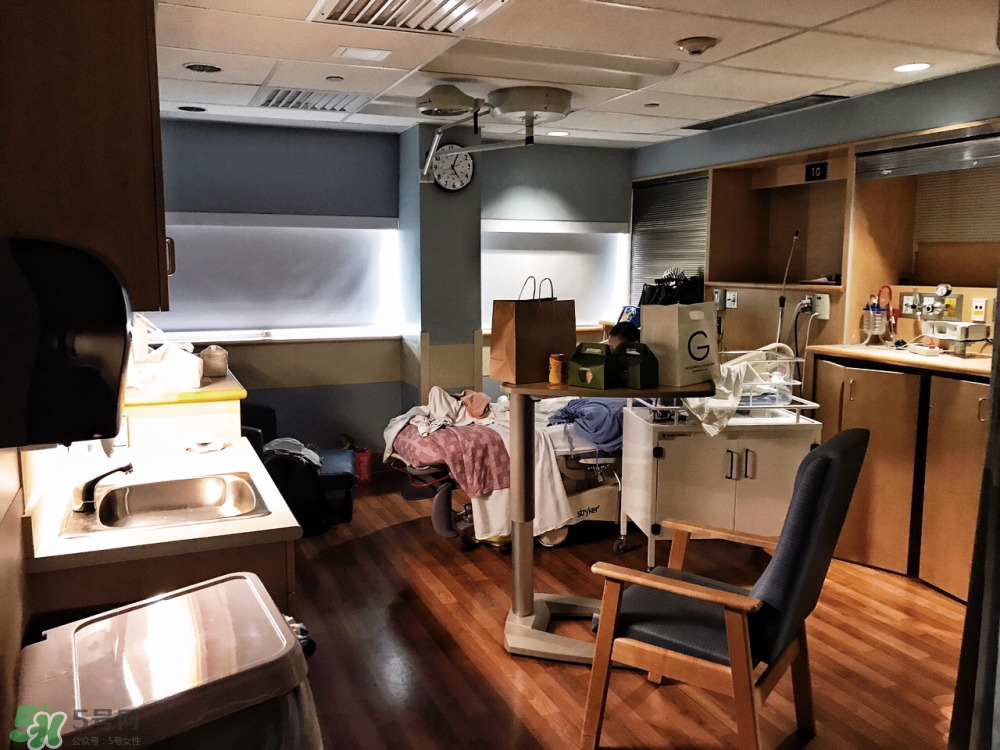 在國(guó)外生寶寶是怎樣的過(guò)程與體驗(yàn) 在國(guó)外生寶寶是怎樣的過(guò)程與體驗(yàn)