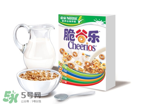 雀巢脆谷樂(lè)是膨化食品嗎？雀巢脆谷樂(lè)可以干吃嗎