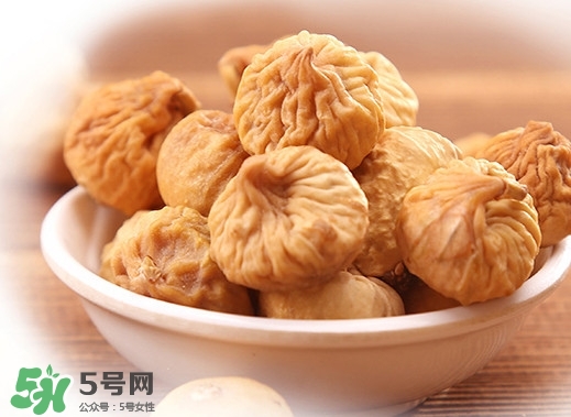 無花果干可以空腹吃嗎？無花果干泡水喝有什么功效