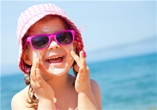 防曬怎么補(bǔ)涂？防曬是防什么？