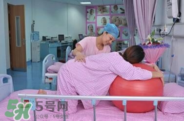 什么是導(dǎo)樂(lè)分娩？導(dǎo)樂(lè)分娩大概多少錢(qián)？