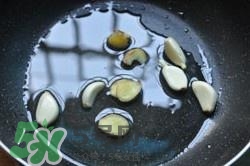 香辣蟹怎么做最好吃？香辣蟹怎么處理螃蟹？