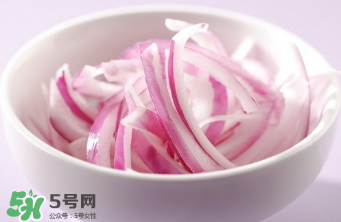 洋蔥能榨汁喝嗎？洋蔥榨汁的功效和作用