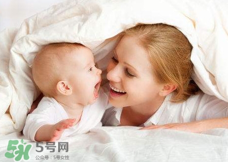 膽道閉鎖是先天性的嗎？先天膽道閉鎖有什么癥狀