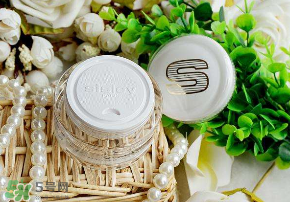 希思黎抗皺修活臻顏面霜怎么樣？希思黎抗皺修活臻顏面霜好用嗎？