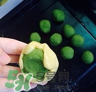 抹茶紅豆月餅好吃嗎？低熱量抹茶紅豆月餅做法