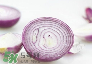 洋蔥榨汁能每天喝嗎？洋蔥汁能治什么??？