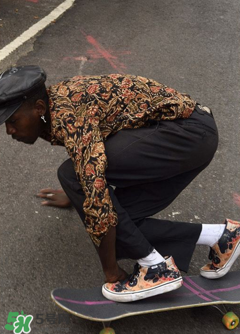 supreme與andres serrano聯(lián)名系列在哪買_什么時(shí)候發(fā)售？