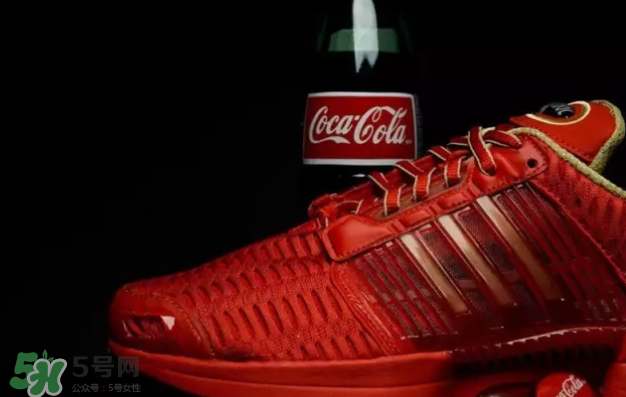 可口可樂(lè)與時(shí)尚圈聯(lián)名合作系列有哪些？意想不到的好看