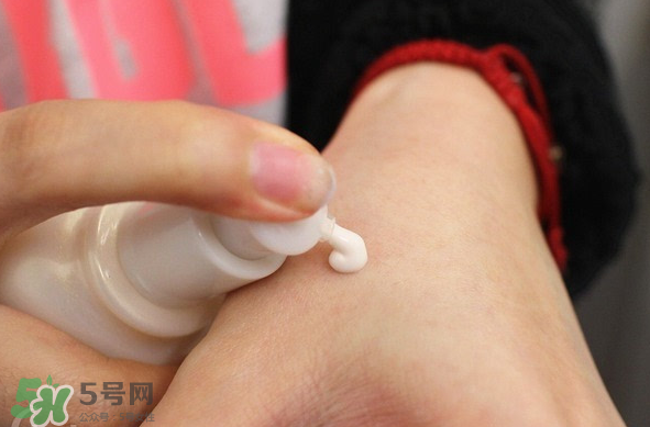 雪花秀妝前乳好用嗎？雪花秀妝前乳要卸妝嗎？