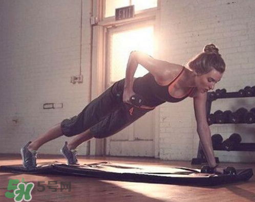 hiit訓(xùn)練是什么？hiit訓(xùn)練是有氧嗎？