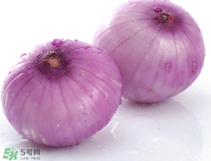 洋蔥汁能黑發(fā)嗎？洋蔥汁擦頭發(fā)能生發(fā)嗎？