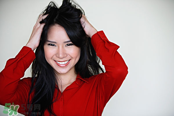 經(jīng)常掉頭發(fā)怎么改善 如何改善掉頭發(fā) 經(jīng)常掉頭發(fā)怎么改善 如何改善掉頭發(fā)