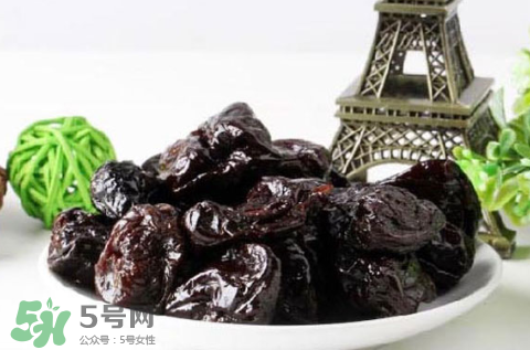 西梅干真的能解決便秘嗎？西梅干怎么吃治便秘？