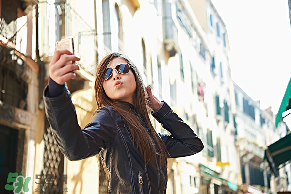 經(jīng)常掉頭發(fā)怎么改善 如何改善掉頭發(fā) 經(jīng)常掉頭發(fā)怎么改善 如何改善掉頭發(fā)