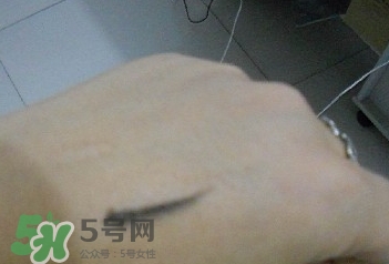 美寶蓮眼線膏暈染嗎？美寶蓮眼線膏好用嗎