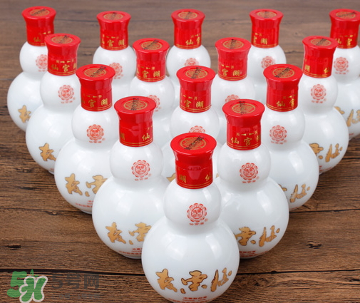 ?板栗酒能存放多久？?板栗泡酒可以放多久？