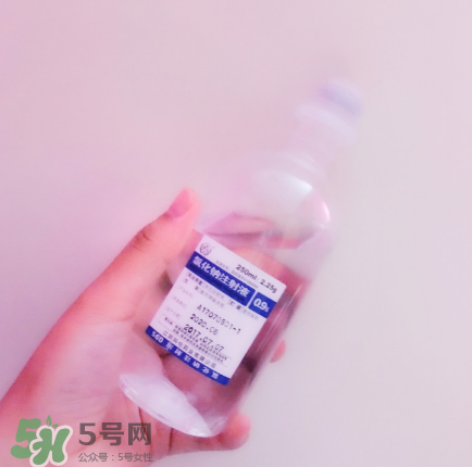 生理鹽水可以洗眼睛嗎？生理鹽水洗眼睛好不好？