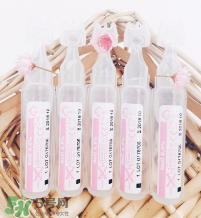 生理鹽水能泡隱形眼鏡嗎？生理鹽水能泡美瞳嗎？