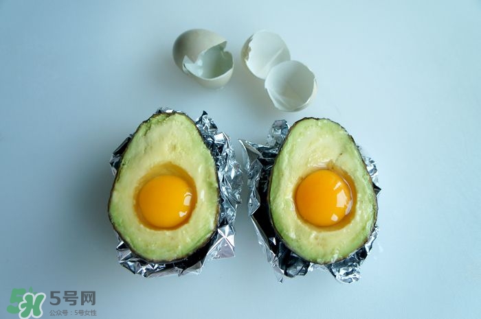 牛油果生的能吃嗎？牛油果怎么催熟快？