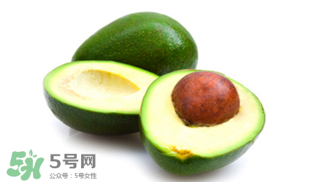 牛油果果汁怎么做？牛油果和什么榨汁好喝？