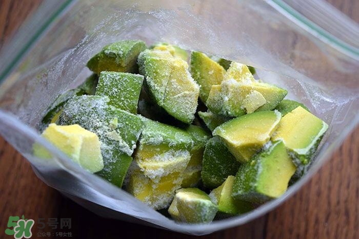 牛油果隔夜了還能吃嗎？牛油果可以冷凍保存嗎？