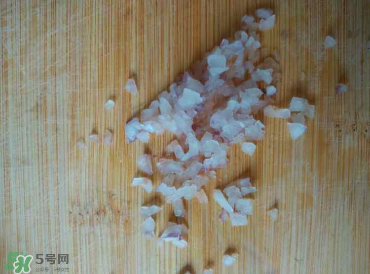 牛油果沙拉怎么做？牛油果沙拉用什么醬？