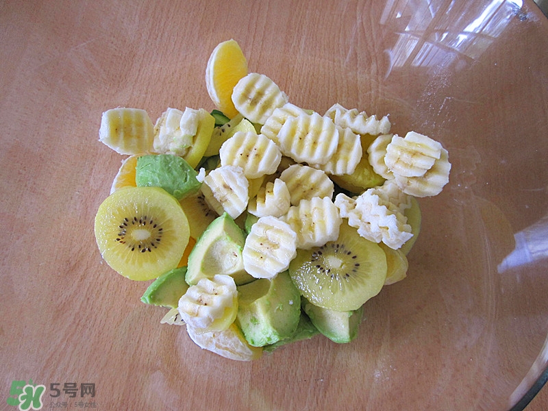 牛油果沙拉怎么做？牛油果沙拉用什么醬？