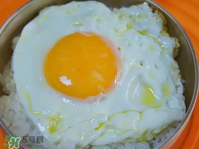 牛油果沙拉怎么做？牛油果沙拉用什么醬？