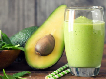 牛油果果汁可以放多久？牛油果果汁隔夜了還能吃嗎？