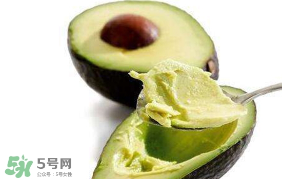 寶寶多大可以吃牛油果？寶寶吃牛油果的好處