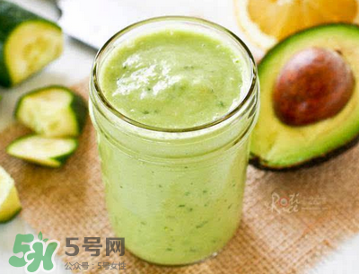 牛油果果汁可以放多久？牛油果果汁隔夜了還能吃嗎？