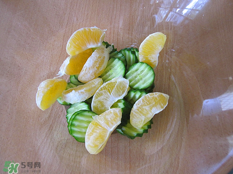 牛油果沙拉怎么做？牛油果沙拉用什么醬？