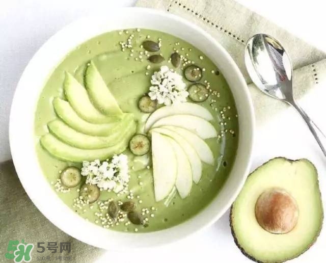 牛油果沙拉怎么做？牛油果沙拉用什么醬？