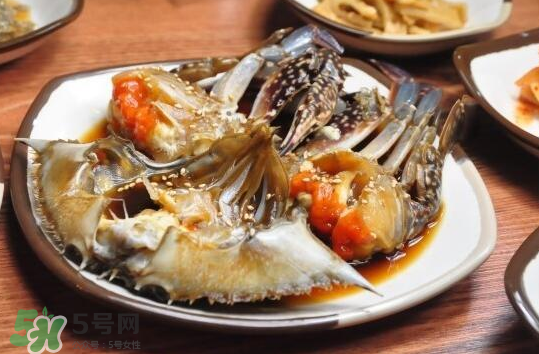 醬蟹是生的嗎？韓國醬螃蟹是生吃嗎？