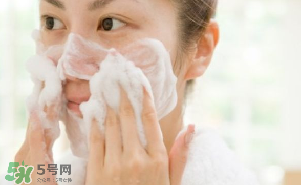 氨基酸潔面是什么？氨基酸洗面奶總結(jié)