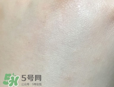 阿芙素顏霜要卸妝嗎？