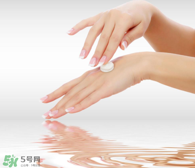 手部皮膚干燥怎么辦？手部干燥解決方法