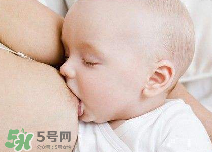 寶寶突然不吃母乳了怎么回事？寶寶不吃母乳是為什么？