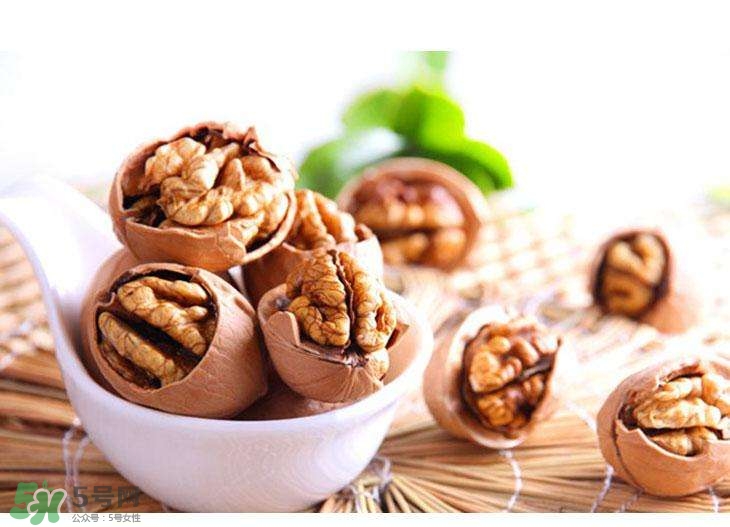 核桃可以空腹吃嗎？核桃飯前吃好還是飯后吃好？