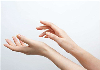 甲周倒刺怎么辦？手部角質(zhì)厚怎么辦？