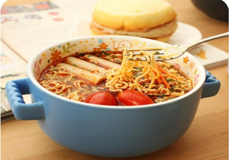 微波爐怎么做泡面？微波爐怎么做蛋糕