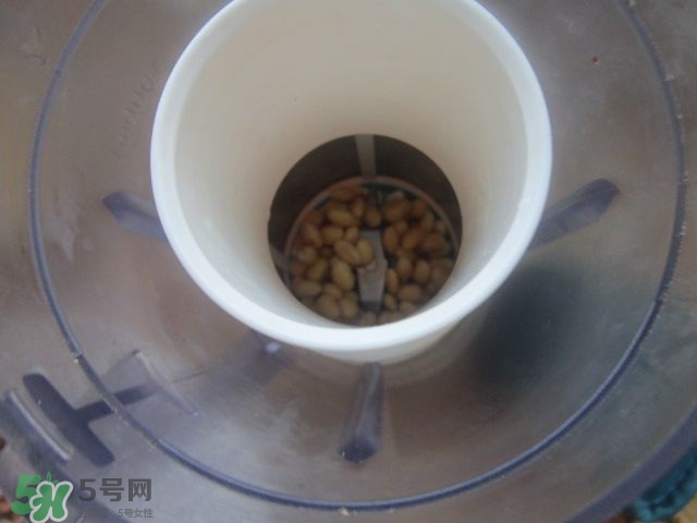 核桃可以和黃豆一起打豆?jié){嗎？核桃和什么一起打豆?jié){好？