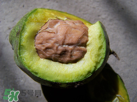 新鮮核桃剝好怎么保存？新鮮核桃剝殼能放多久？