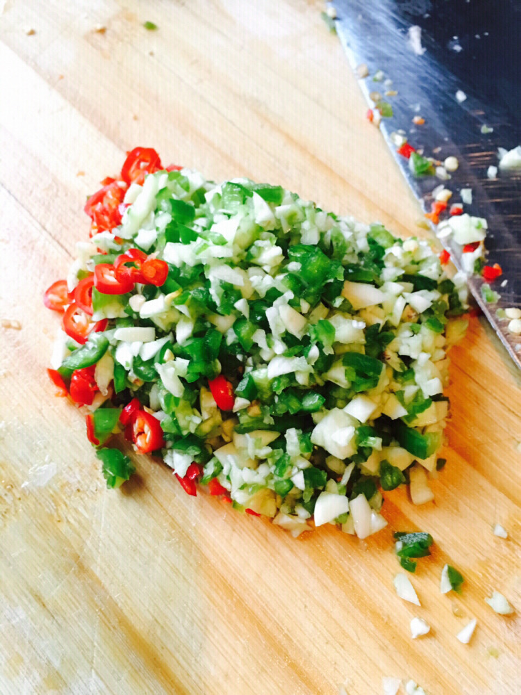 粉絲帶子的做法 粉絲帶子蒜蓉的做法 粉絲帶子的做法 粉絲帶子蒜蓉的做法