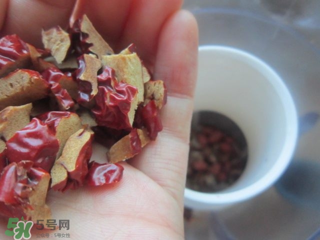 核桃可以和黃豆一起打豆?jié){嗎？核桃和什么一起打豆?jié){好？